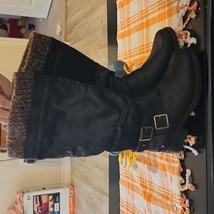 Size 10ww black knee high with sweater cuff boots, nwt